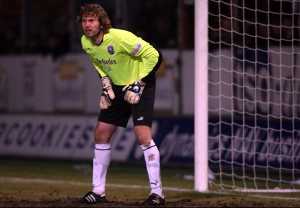 Former Bayern Munich goalkeeper Wessels set to retire