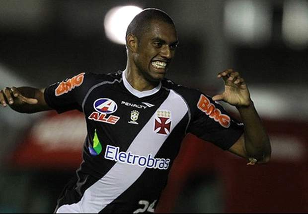 Vasco acerta transferência de Douglas para a Ucrânia