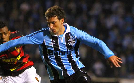 Elano pede atenção à marcação para evitar surpresa contra a Ponte Preta