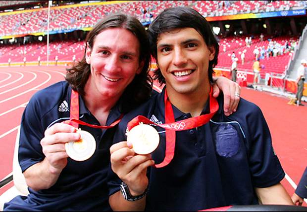 Manchester City: 'Lionel Messi aún se caga de la risa cuando recuerda que en 2005 yo no sabía quién era él', afirma Sergio Agüero