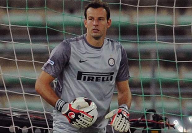 Inter's Handanovic undergoes knee surgery