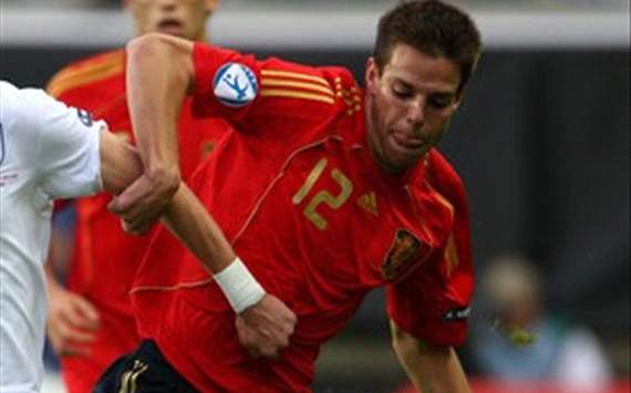 Chelsea make 'serious approach' for Azpilicueta