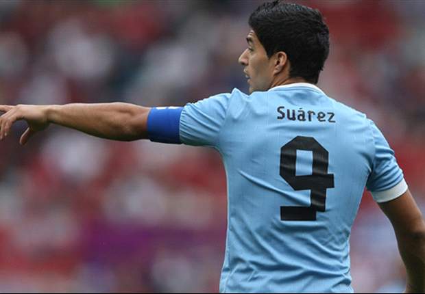 Suarez: Uruguay must exploit Argentina's defensive weaknesses