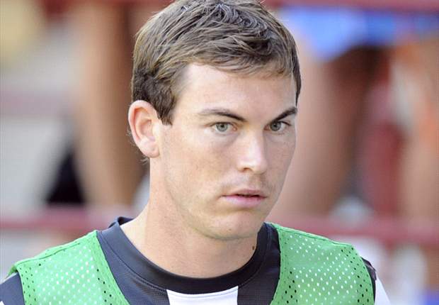 Ancelotti: PSG are not interested in Lichtsteiner or Debuchy