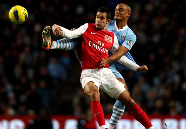 Kompany: „Van Persie wäre eine unglaubliche Verstärkung!“