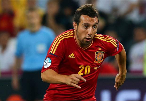 Arsenal star Cazorla: I try to copy Barcelona's Iniesta