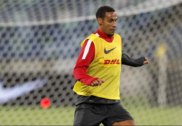 Rio Ferdinand: I want to end my career at Manchester United 