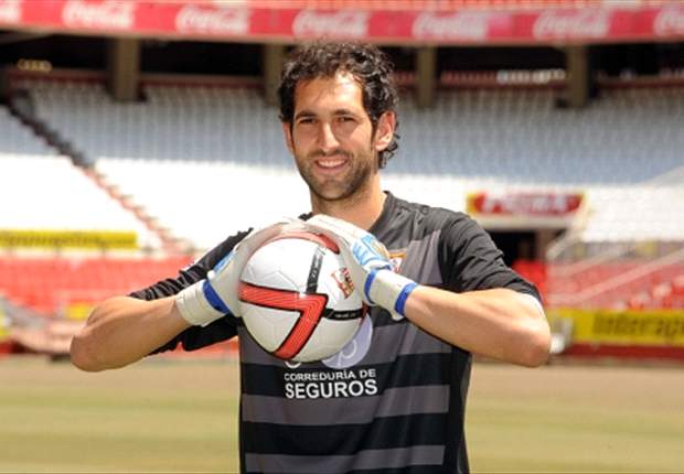 Real Madrid complete Diego Lopez signing