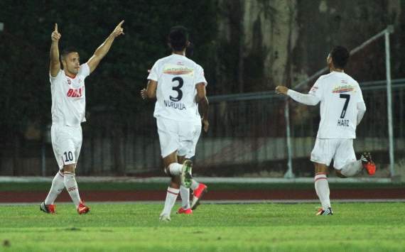 Julien Durand, gombak