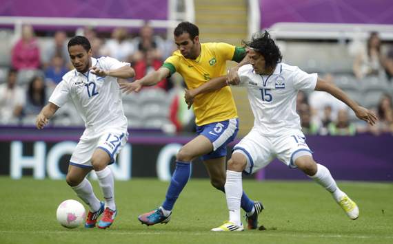 London 2012 Olympic Games men's football - Sandro, Honduras and Roger Espinoza 