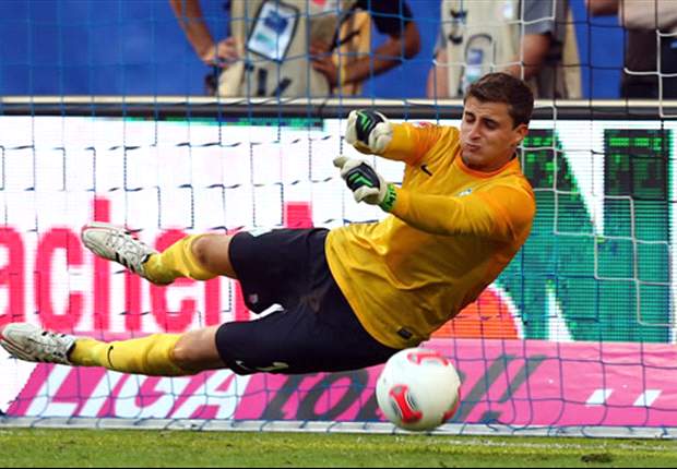 'YouTube helped me save Schweinsteiger's penalty' - Werder Bremen's Sebastian Mielitz