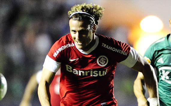 Diego Forlan Nikmati Periode Bersama FC Internazionale