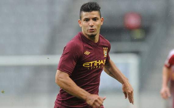 Van Persie v Aguero & Rooney v Tevez: Do City or United have Manchester's best strikeforce?