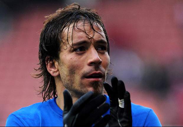 Rangers complete Sandaza and Emilson signings