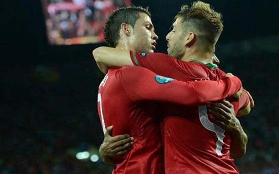 Ronaldo and Meireles in Euro 2012