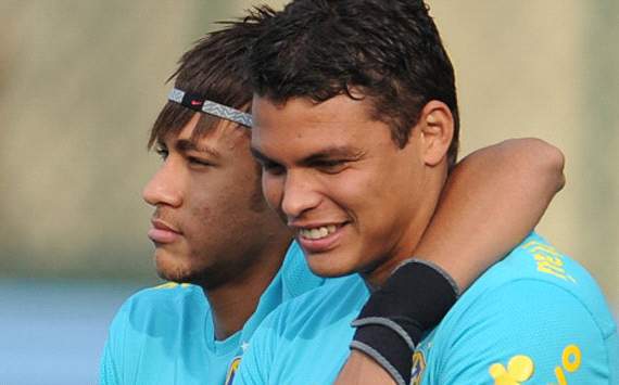 Neymar y Thiago Silva, tristes sin el Oro