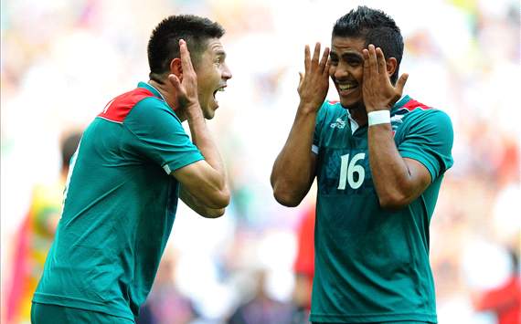 Oribe Peralta, de México, jugador de la semana