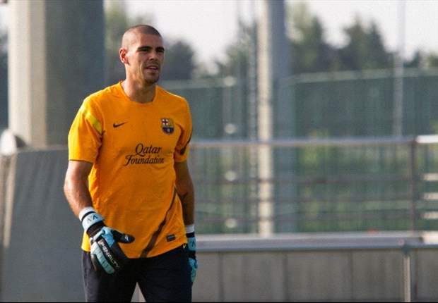 "No hay nada sobre la renovación de Valdés", asegura su representante