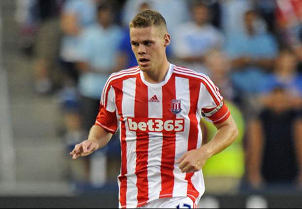 Pulis 'hoping and praying' to keep Shawcross at Stoke for life