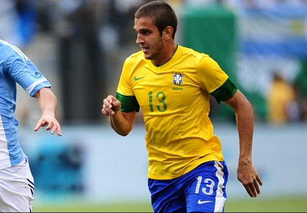 E' sempre più un Napoli sudamericano: quasi fatta per Uvini, piace Centurion  del Racing Avellaneda. E intanto spunta l'idea Sahin...