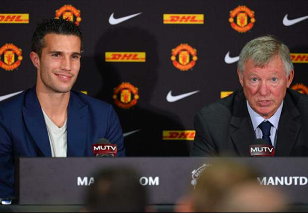 Word on the Tweet: Van Persie's Manchester United move, Barton's shoe blog and Rio Ferdinand picks his nose