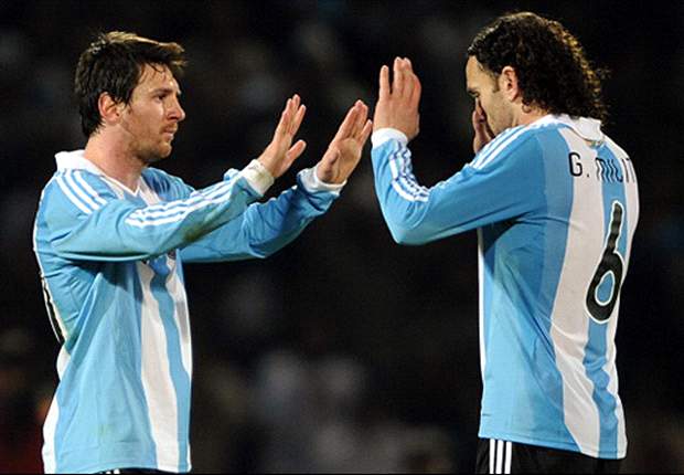 Gabriel Milito: Messi nunca haría lo que hizo Cristiano