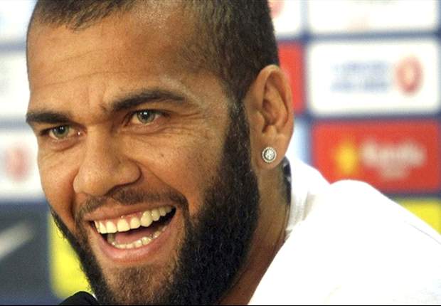Dani Alves spodesta il Real Madrid: "E' sempre il Barca la squadra da battere"