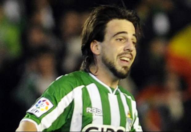 Vlada Stosic: Beñat Etxebarria quiere seguir y el Real Betis que él siga