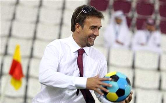 Batistuta casi es estafado por un autógrafo