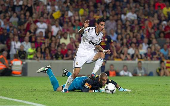 Victor Valdes Error- spanish supercup- (barcelona-real madrid)