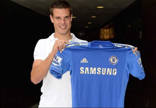 Azpilicueta and Moses given Chelsea squad numbers