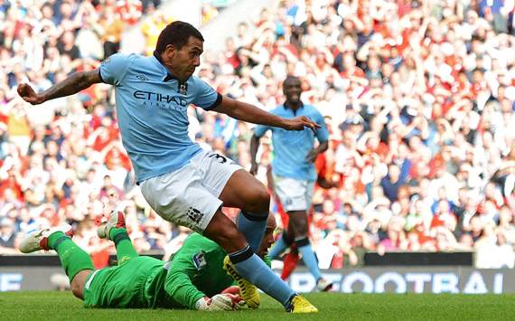 EPL: Carlos Tevez , Liverpool v Manchester City