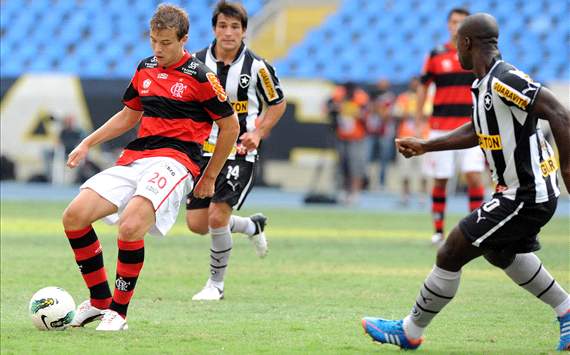 Thomas e Seedorf - Flamengo x Botafogo