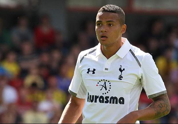 Tottenham midfielder Jenas joins Nottingham Forest on one-month loan