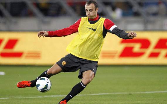 Tottenham make last-ditch attempt to hijack Berbatov Fulham move