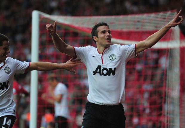 Worth his weight in goals: Majestic Van Persie makes flying start to his Manchester United career