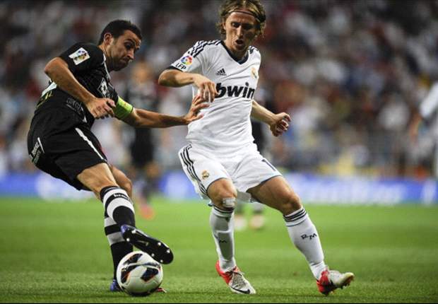 Real Madrid: José Mourinho debería elegir a Luka Modric antes que a Mesut Özil (Análisis)