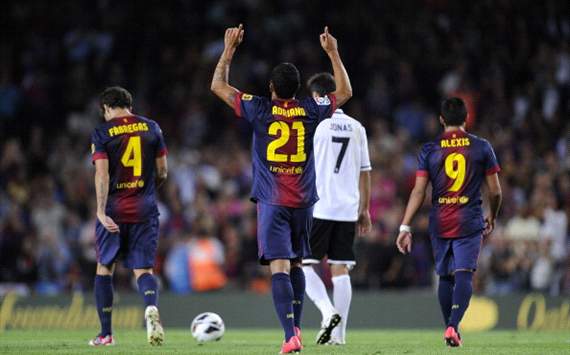 Cesc Fábregas, Adriano, Alexis Sánchez - FC Barcelona v Valencia