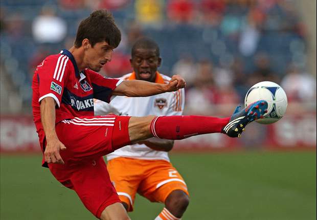 Fire's Fernandez gets Uruguay recall for World Cup qualifiers