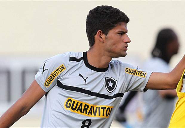 Colpo dell'Udinese per giugno: preso Jadson, che ha superato le visite mediche e firmato un contratto di 5 anni