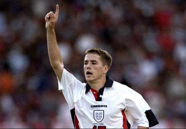 Word on the Tweet: Owen plays England manager as Ferdinand reviews music