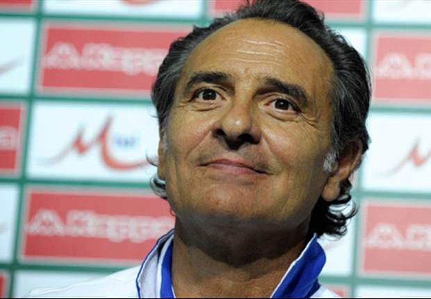Prandelli reassures De Rossi over Italy career
