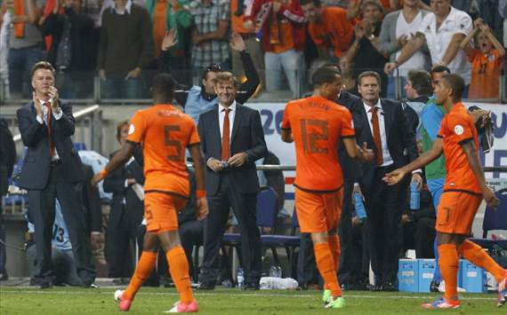 Van Gaal knows what he's doing, says Willems