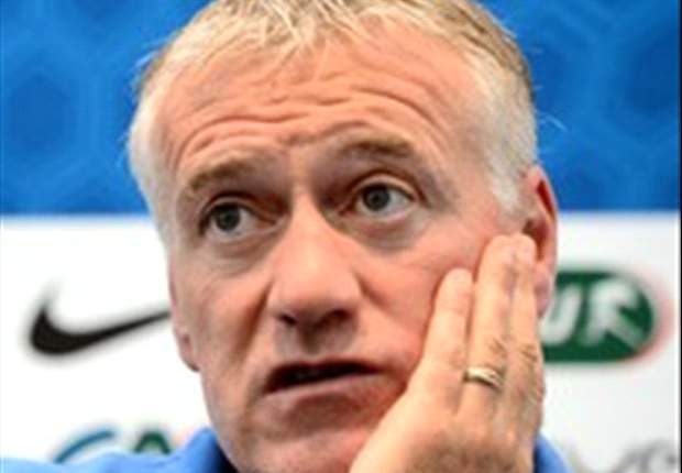 Deschamps warns Wenger over Diaby comments