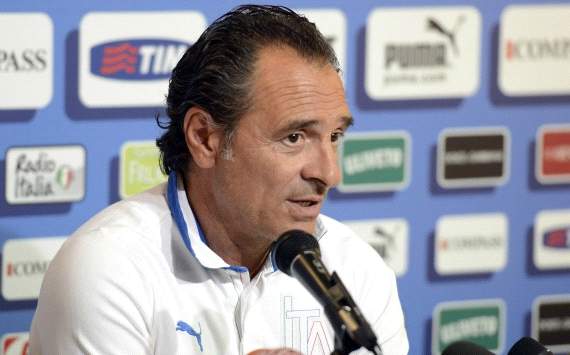 Sacking coaches has become a 'bad habit', says Prandelli