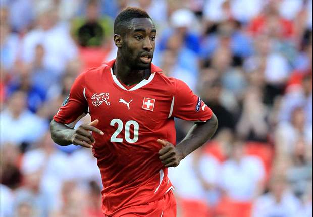 Cannavaro e Grava costringono il Napoli ad operare in difesa: Benatia il sogno, Djourou l'occasione del calciomercato