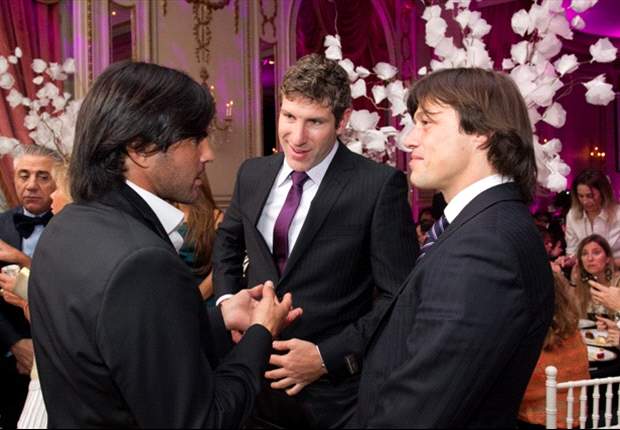 Almeyda, Palermo y Cubero, unidos por la solidaridad