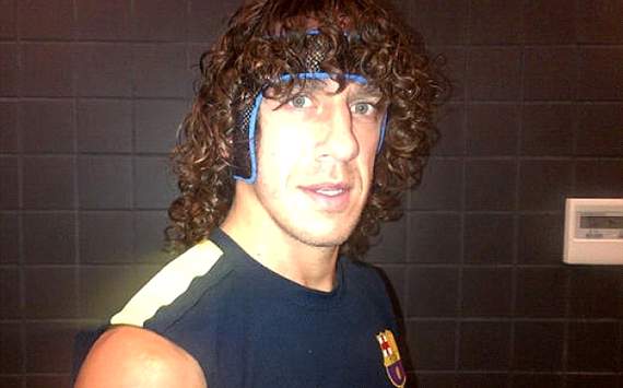 Carles Puyol with his New Mask