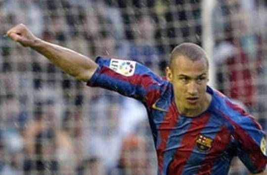 Liga: Larsson celebrates for Barcelona against Racing (AFP)