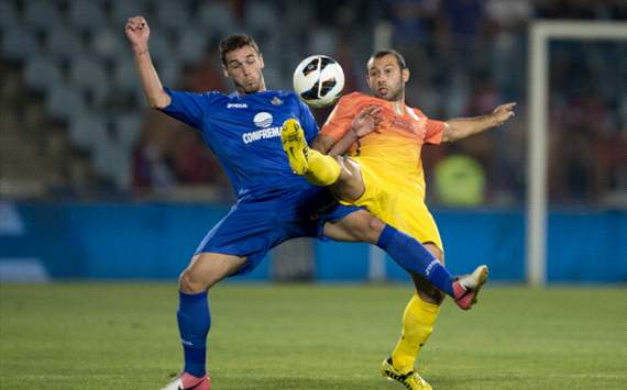 Javier Mascherano, Álvaro Vázquez - Getafe v Barcelona
